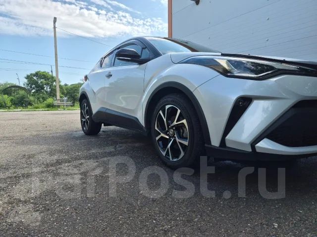 Toyota C-HR. ��������, 4wd, 1.0 (112��.�.), ������, 51 000����. �� ����