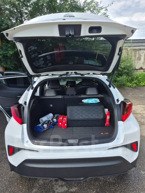 Toyota C-HR. ��������, 4wd, 1.0 (112��.�.), ������, 51 000����. �� ����