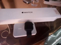 Apple Watch SE. GPS, NFC, IP68 ����
