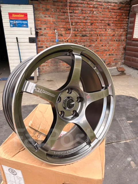 Advan. 8.5x18", 5x114.3, ET40, �� 73,1���. ����