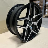 Megami MGM-31. 6.0x14", 4x100, ET35, �� 67,1���. ����