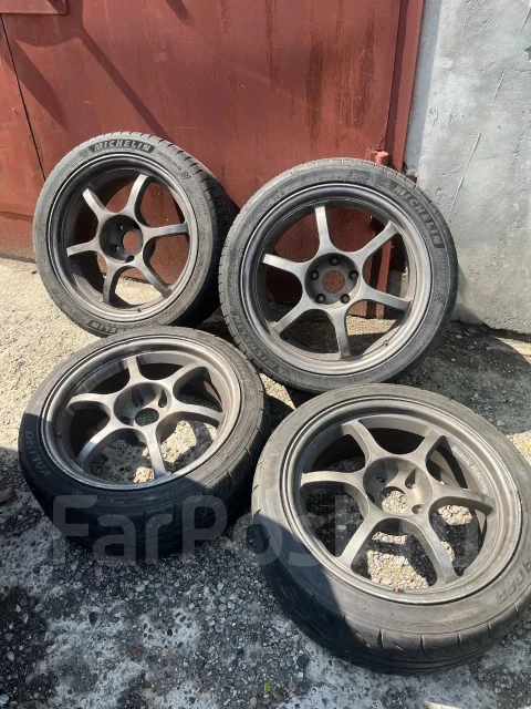 Black Racing. 8.0/9.0x18", 5x114.3, ET30/38 ����