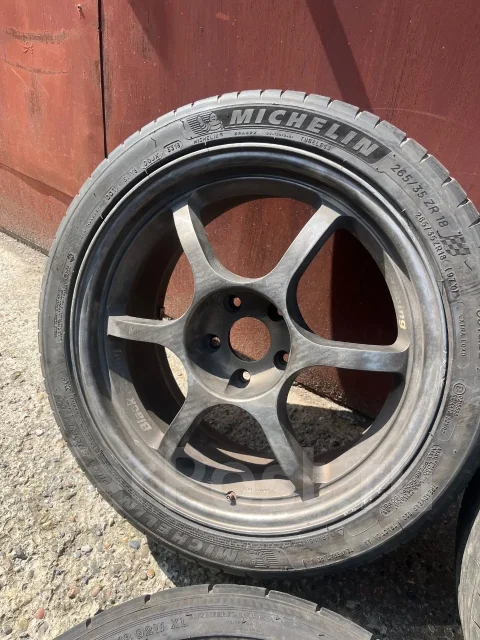 Black Racing. 8.0/9.0x18", 5x114.3, ET30/38 ����