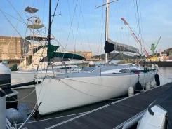 Elliott 1300. ����� 13,1��., 1994 ���. ��� ����� �� ������������ ����