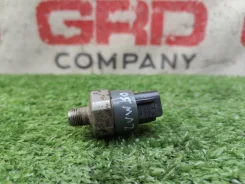 ������ �������� ����� ��� Toyota Prius 8353012060 ZVW50 2ZR-FXE 8353012060 ����