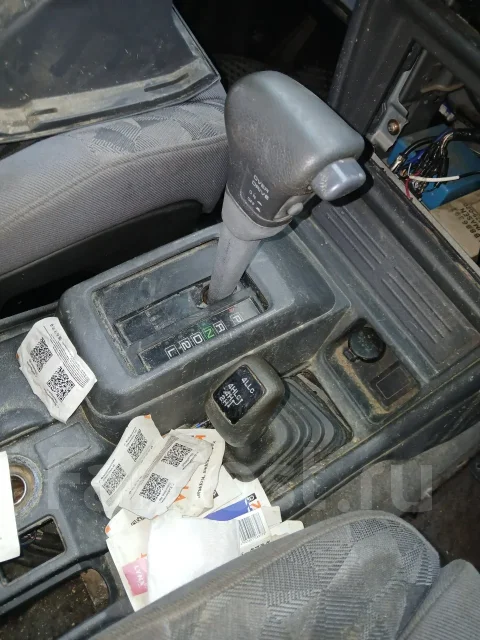 Mitsubishi Pajero. V21W, 4G64 ����