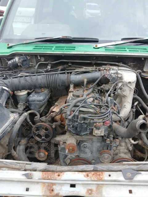 Mitsubishi Pajero. V21W, 4G64 ����