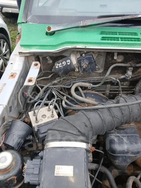 Mitsubishi Pajero. V21W, 4G64 ����