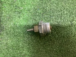 ������ ����������� Hyundai Accent 2 6615423017 LC2 G4EB 6615423017 ����