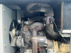 ����������� ��������� Isuzu 3LD2 � ����� ��� ����������� 3LD2 ����