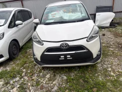 Toyota Sienta ����