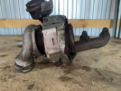 ������� 1.9 TDI BLS VW Caddy Touran 03G253019J ����