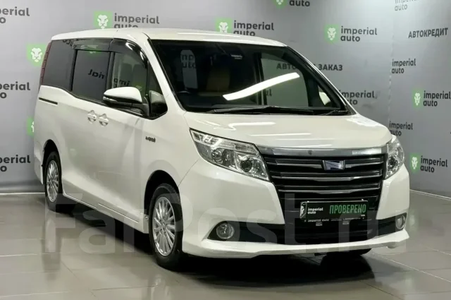 Toyota Noah. �������, ��������, 1.8 (99��.�.), ������, 132 000����. �� ����