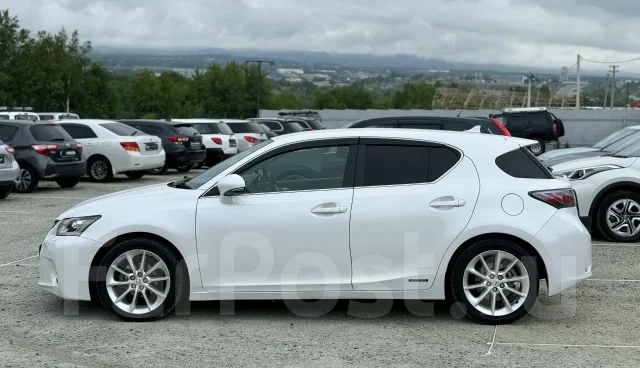 Lexus CT200h. �������, ��������, 1.8 (99��.�.), ������, 173 000����. �� ����