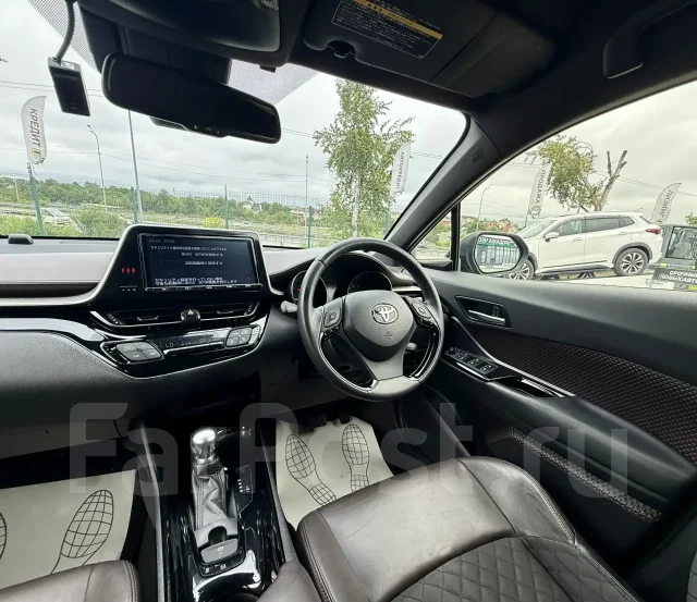 Toyota C-HR. �������, 4wd, 1.2 (116��.�.), ������, 82 000����. �� ����