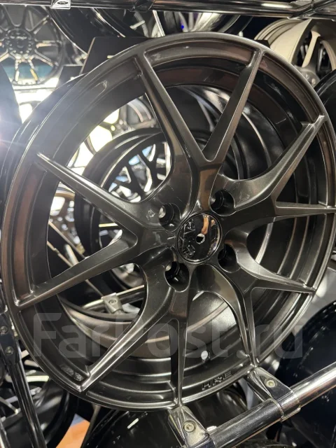Work Emotion. 7.0x15", 4x100, 4x108, ET33, �� 73,1���. ����