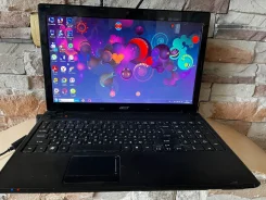 Acer Aspire 5742. 15.6", 2,4����, ��� 4 ��, ���� 320���, WiFi: 1, Bluetooth: 1 ����