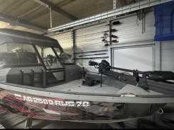Vboats FishPro X3. 2021 ���, ����� 5,1��., ��������� ���������, 70��.�., ������ ����