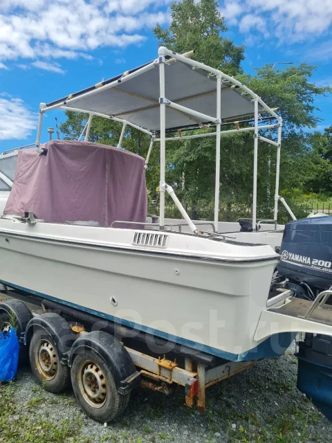 Yamaha F-24. 1990 ���, ����� 7,4��., ��������� ���������, 215��.�., ������ ����
