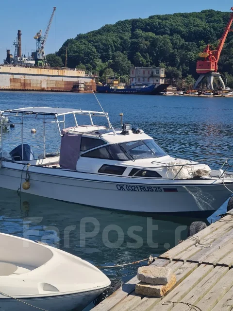 Yamaha F-24. 1990 ���, ����� 7,4��., ��������� ���������, 215��.�., ������ ����