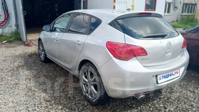 ��������� Opel Astra 13577154 13577154 ����