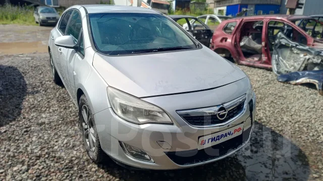 ��������� Opel Astra 13577154 13577154 ����