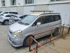 Nissan Serena. �������, 4wd, 2.0 (145��.�.), ������, 289 000����. �� ����