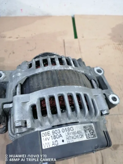 ��������� Audi A6 2011 06E903018G C7 CGW 06E903018G ����