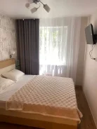 3-���������, �������� ��������� 9. ������ �����, 53���.��., 1/5 ����. ������� ����