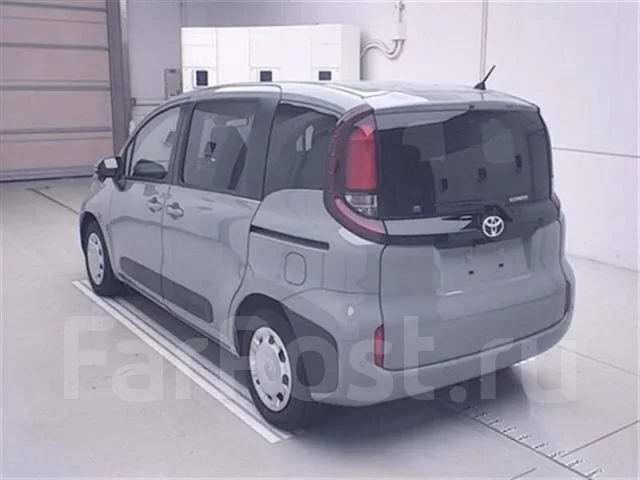 Toyota Sienta. ��������, ��������, 1.5 (120��.�.), ������, 5 000����. ��, �/� ����