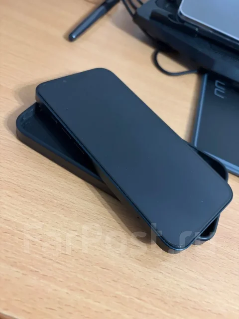 Apple iPhone 13. �/�, 128 ��, ������, 3G, 4G LTE, 5G, NFC, eSIM, ������� �������, ������������ ������� ����