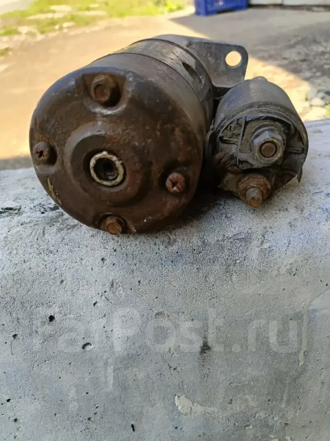 ������� Nissan Vanette 23300H5015 ����