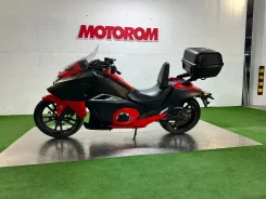 Honda NM4