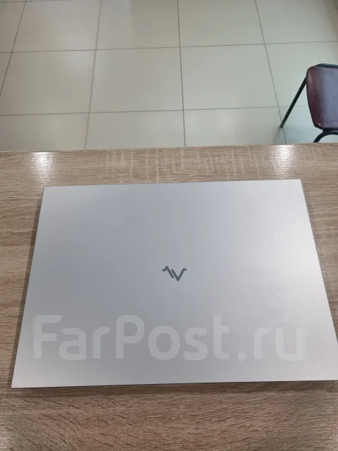Maibenben M16B. 16", 4,4����, ��� 16 ��, ���� 512���, WiFi: 1, Bluetooth: 1, ����������� �� 7��. ����