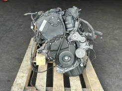 ��������� Audi A4 06H100033D B8 CDN 06H100033D ����