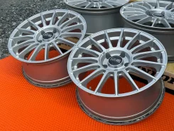 OZ Racing Superturismo LM. 8.0x18", 5x120, ET34, �� 79,1���. ����
