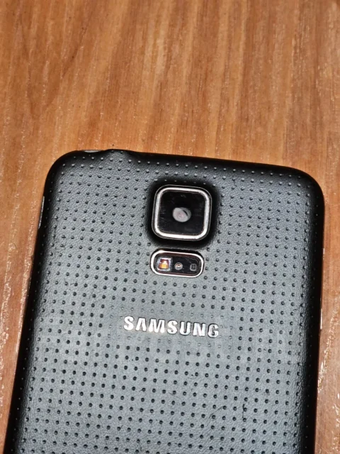 Samsung Galaxy S5. �/�, 16 �� ����