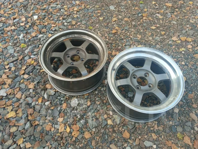 RAYS Volk Racing TE37V. 7.0x15", 4x100, ET18 ����