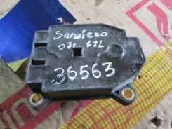 ������� ��������� Renault Sandero 2013 8200702693 8200702693 ����