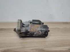 ������� Volkswagen Golf 4 1999 020911023F 1J1 AKQ 020911023F ����