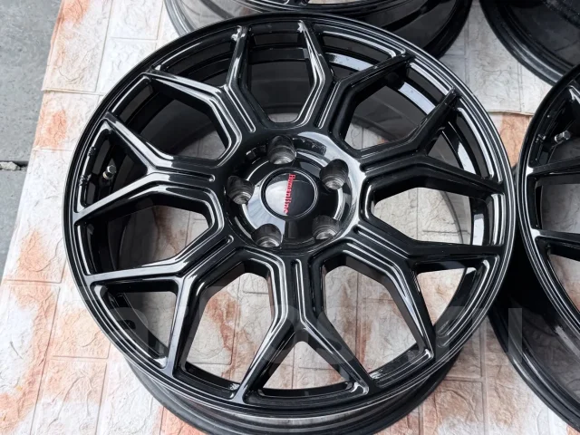 Treasure One Humanline. 7.0x18", 5x114.3, ET38, �� 72���. ����