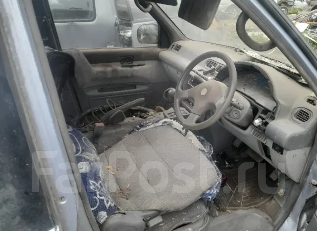 Nissan Serena. KBNC23, SR20 CD20T ����