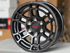 Fuel Off-Road Charger. 8.0x17", 6x139.7, ET5, �� 106,1���. ����
