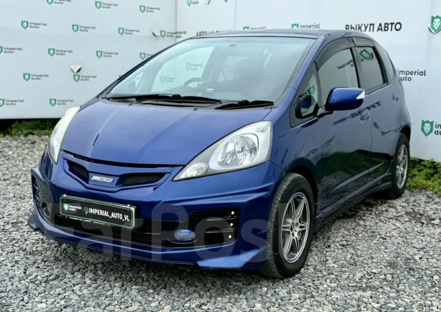 Honda Fit. �������, ��������, 1.5 (119��.�.), ������, 158 000����. �� ����