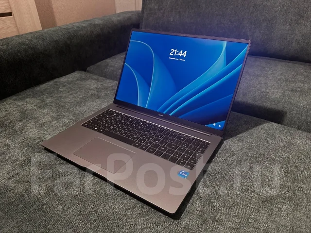 Honor MagicBook X 16. 16", 2����, ���� 512���, WiFi: 1, Bluetooth: 1 ����