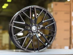 Vorsteiner. 8.0x18", 5x112, ET52, �� 66,6���. ����