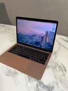 Apple MacBook Air 13 2019. 13.3", 1,6����, ��� 8 ��, ���� 256���, WiFi: 1, Bluetooth: 1 ����