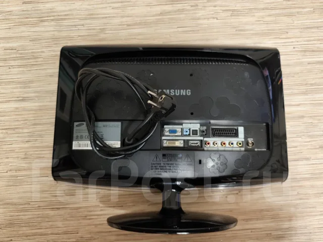 ��������� Samsung 933HD. LCD (��) ����