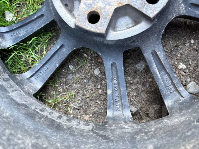 TGRACING. 7.0/6.5x16", 5x114.3, ET35/33 ����