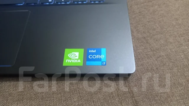 Dell Vostro 5402. 14", 2,8����, ��� 8 ��, ���� 1 024���, WiFi: 1, Bluetooth: 1, ����������� �� 10��. ����